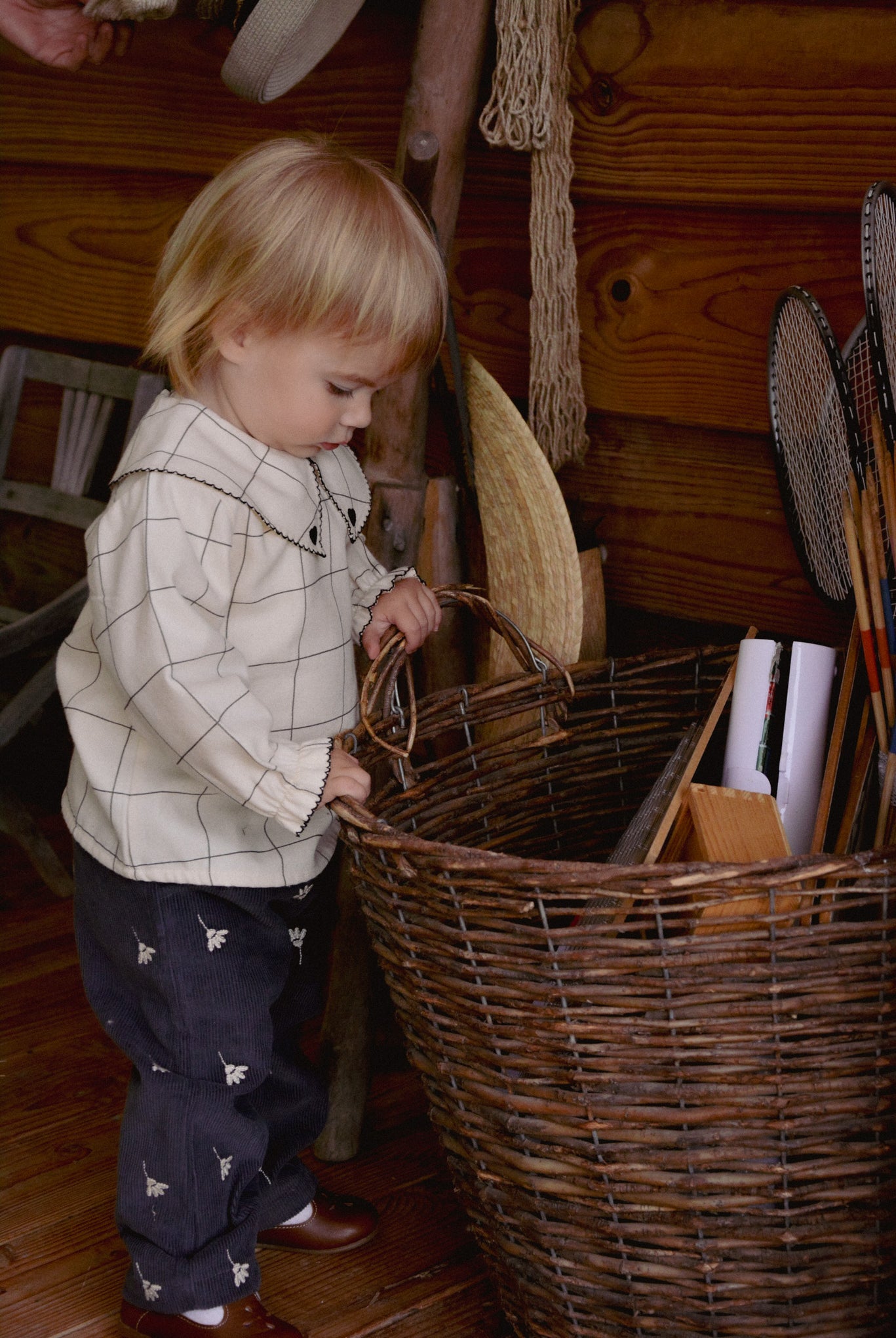 Looking for the perfect gift for a baby or toddler? The DALILA Blouse by Eli & Nev is a charming 100% cotton top with a soft check pattern, delicate embroidered collar, and eco-friendly coconut buttons. Ethically made in Turkey, it’s a thoughtful, stylish, and sustainable gift for little ones.