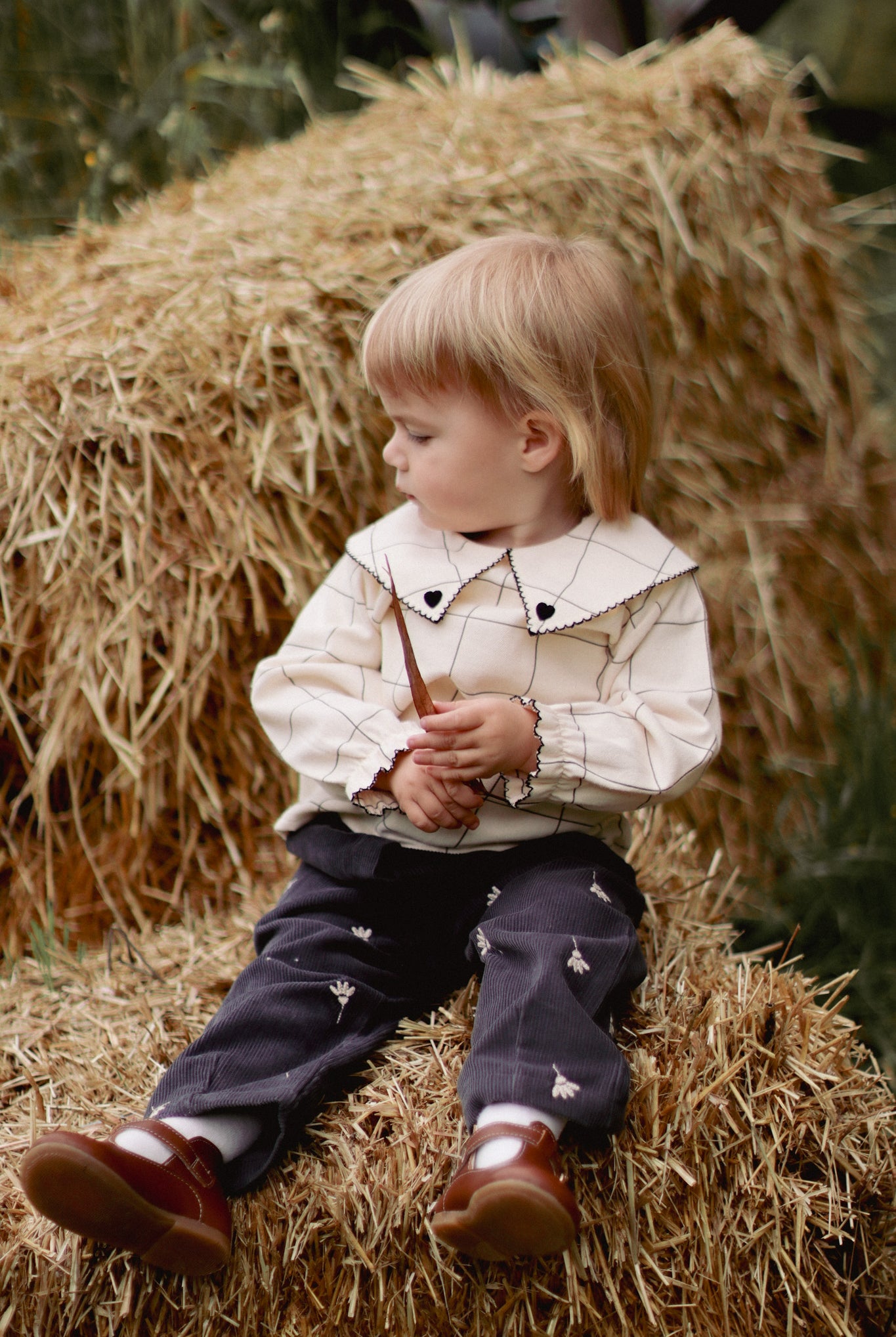 Looking for the perfect gift for a baby or toddler? The DALILA Blouse by Eli & Nev is a charming 100% cotton top with a soft check pattern, delicate embroidered collar, and eco-friendly coconut buttons. Ethically made in Turkey, it’s a thoughtful, stylish, and sustainable gift for little ones.