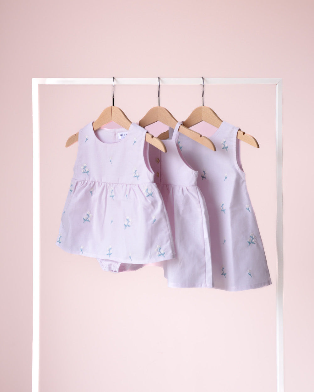 Baby girl dresses French style sustainable clothing coton Keko-tex mauve purple Lila lavender photoshoot